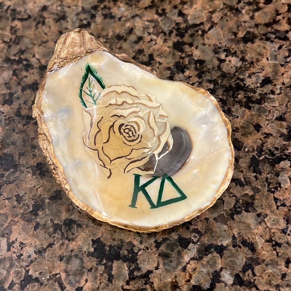 Kappa Delta oyster decoration